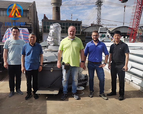 Order customers to visit the factory-concrete retaining block casting machine