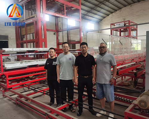 Customers visit the factory –veneer stone production line